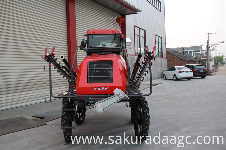 Self-propelled Boom Sprayer with Rice